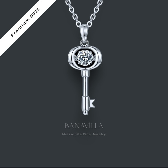 Jewelry - S925 Moissanite Gemstone Love Key Pendant Necklace 18K Gold Plated